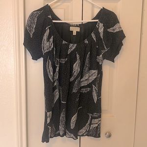 Kimchi and Blue leopard and leaf print shirt. Sz S